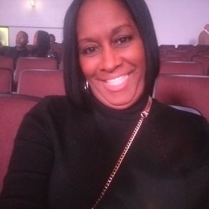 Meet your Posher, Cassandra